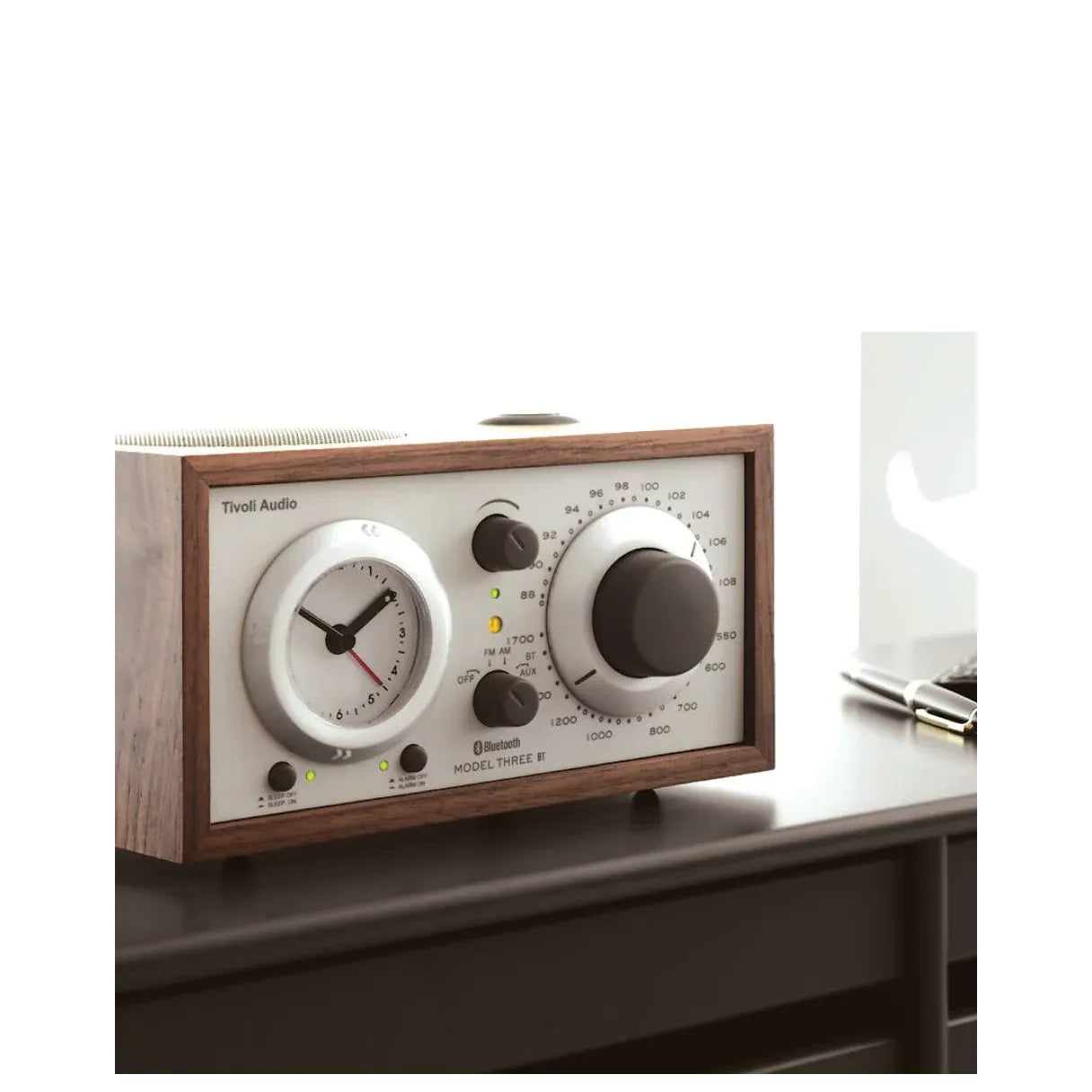 Radio Tivoli Audio Model Three BT