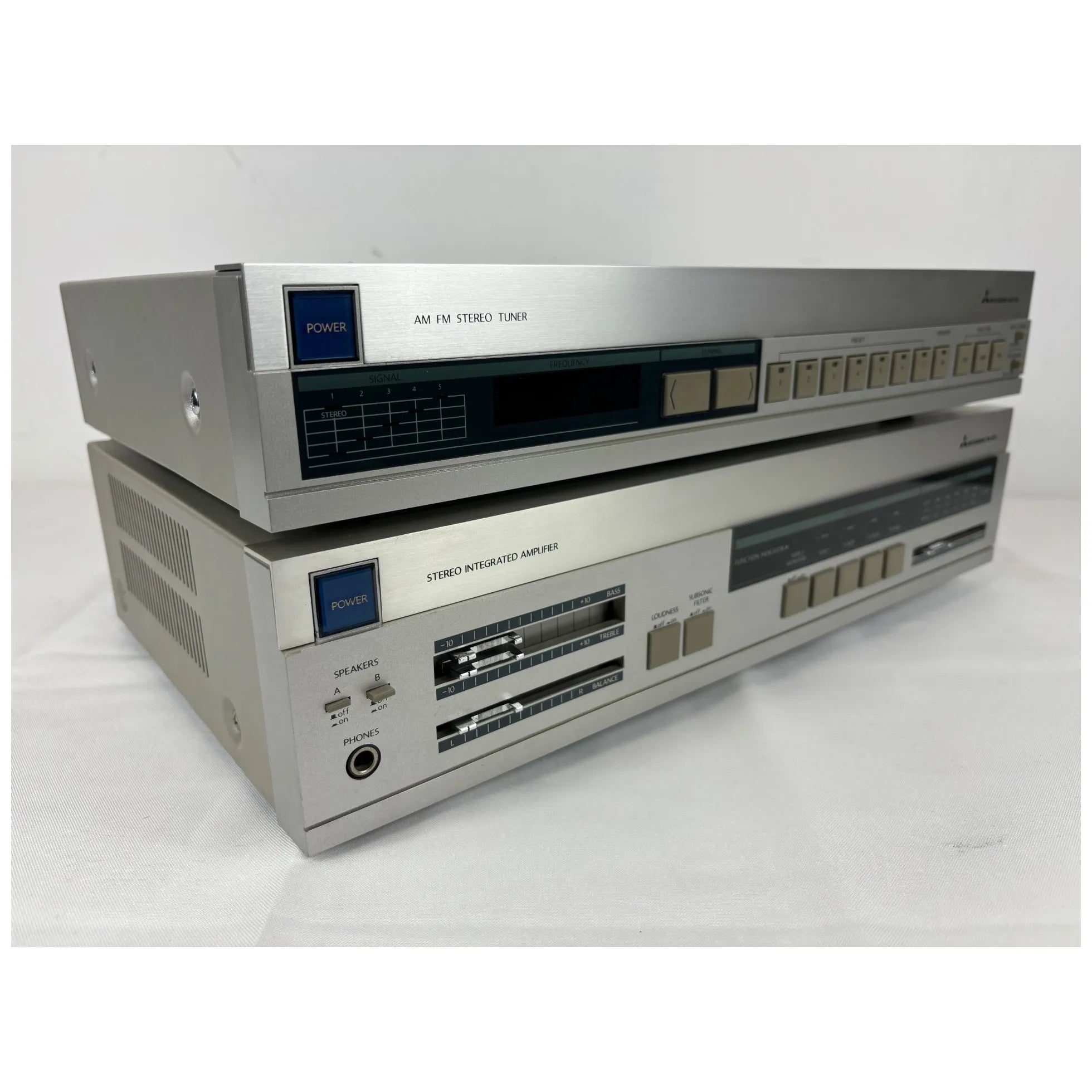 Amplificateur Mitsubishi DA-U12 et tuner DA-F52