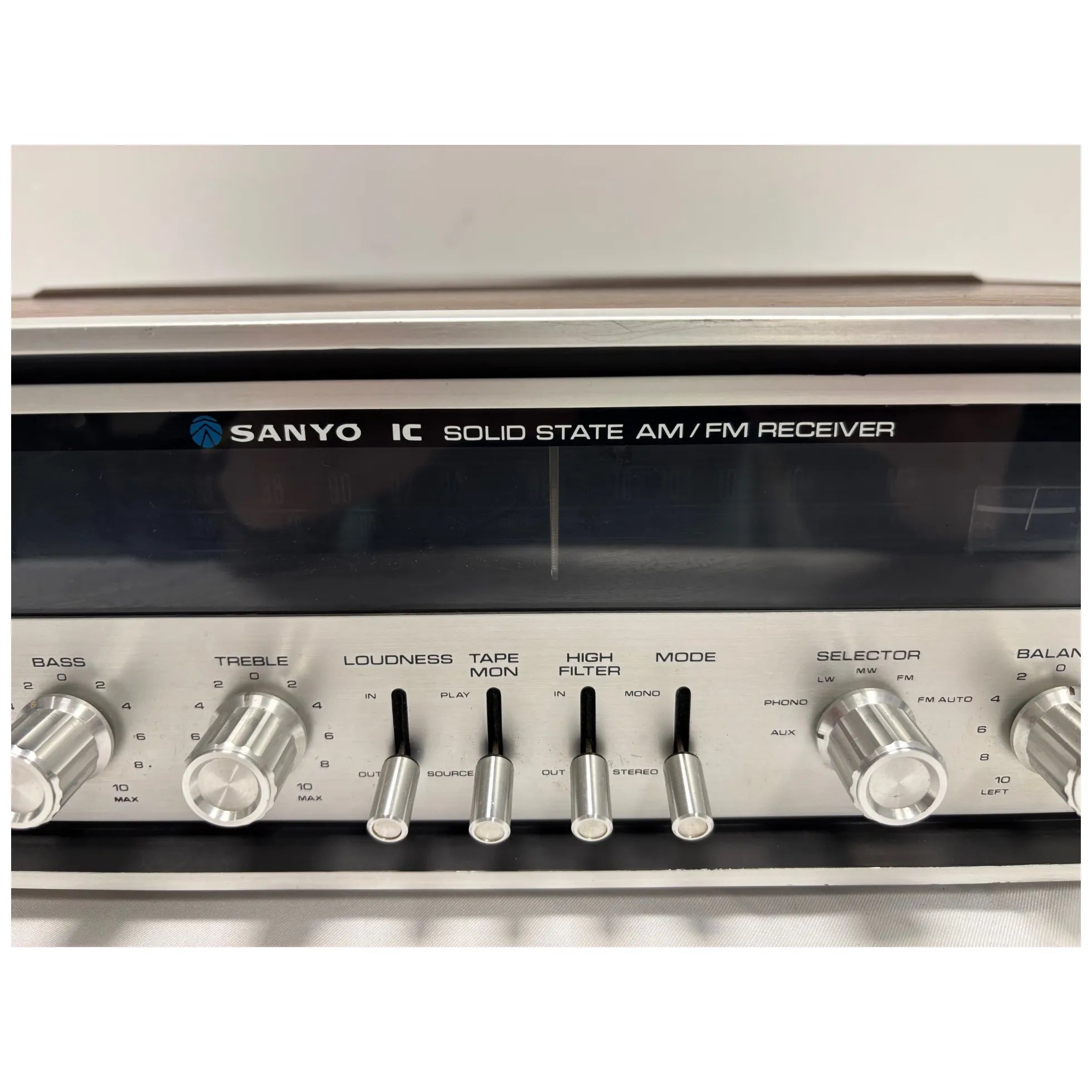 Ampli-tuner Sanyo DCX-2300L