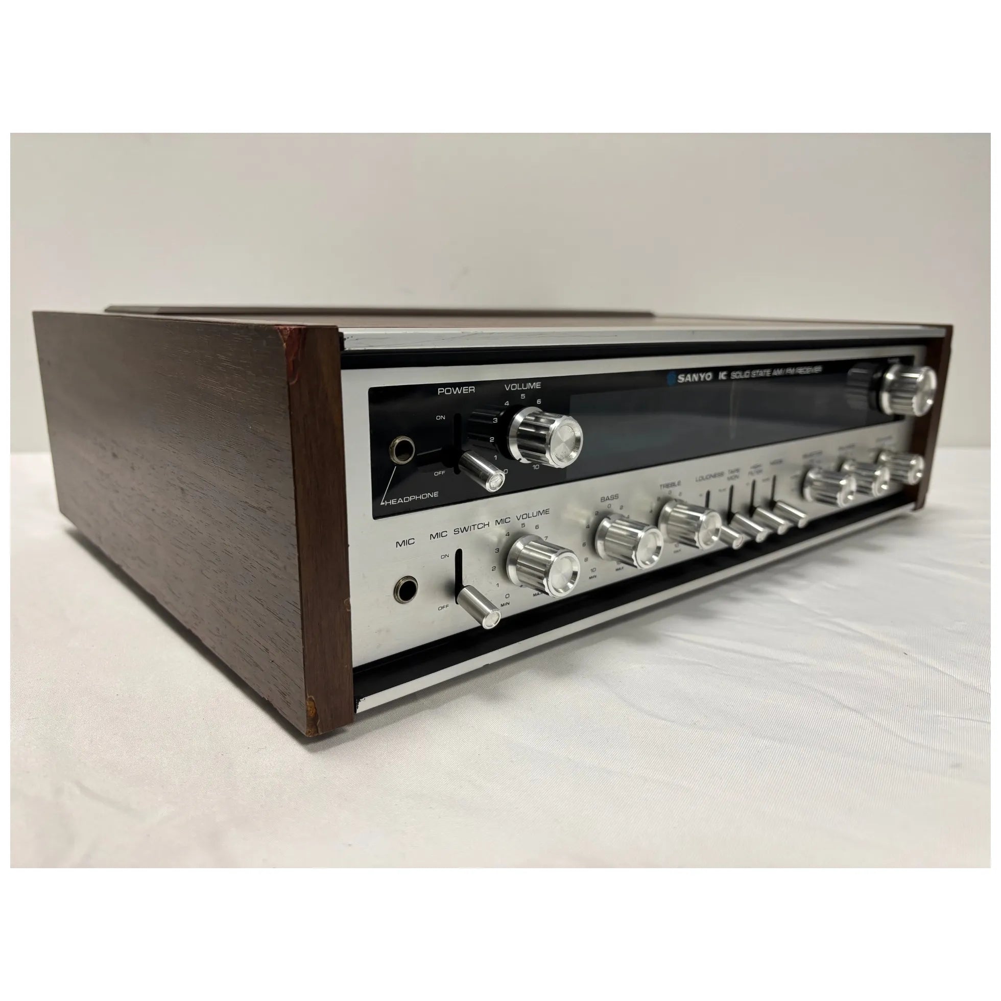 Ampli-tuner Sanyo DCX-2300L