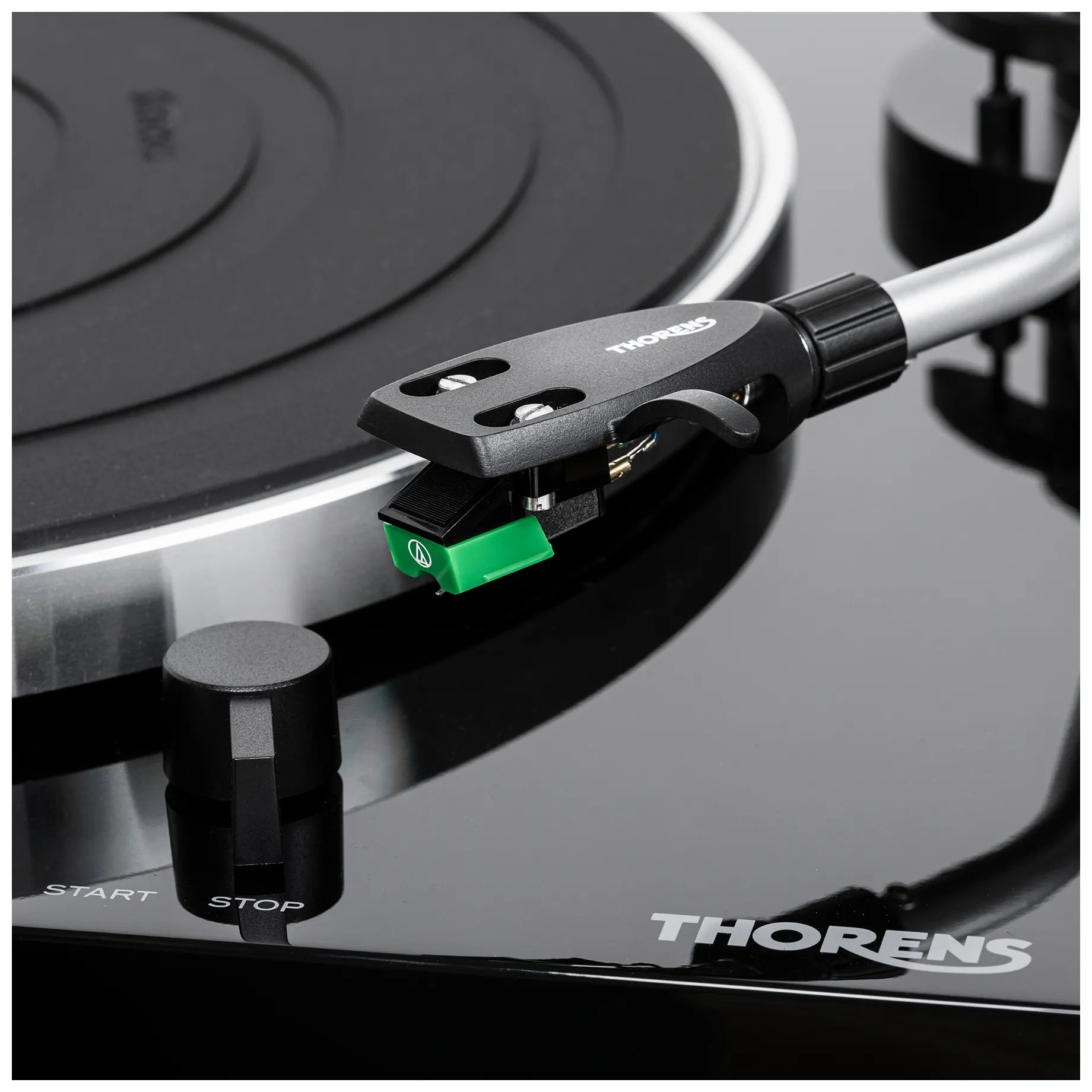 Platine vinyle Thorens TD 204