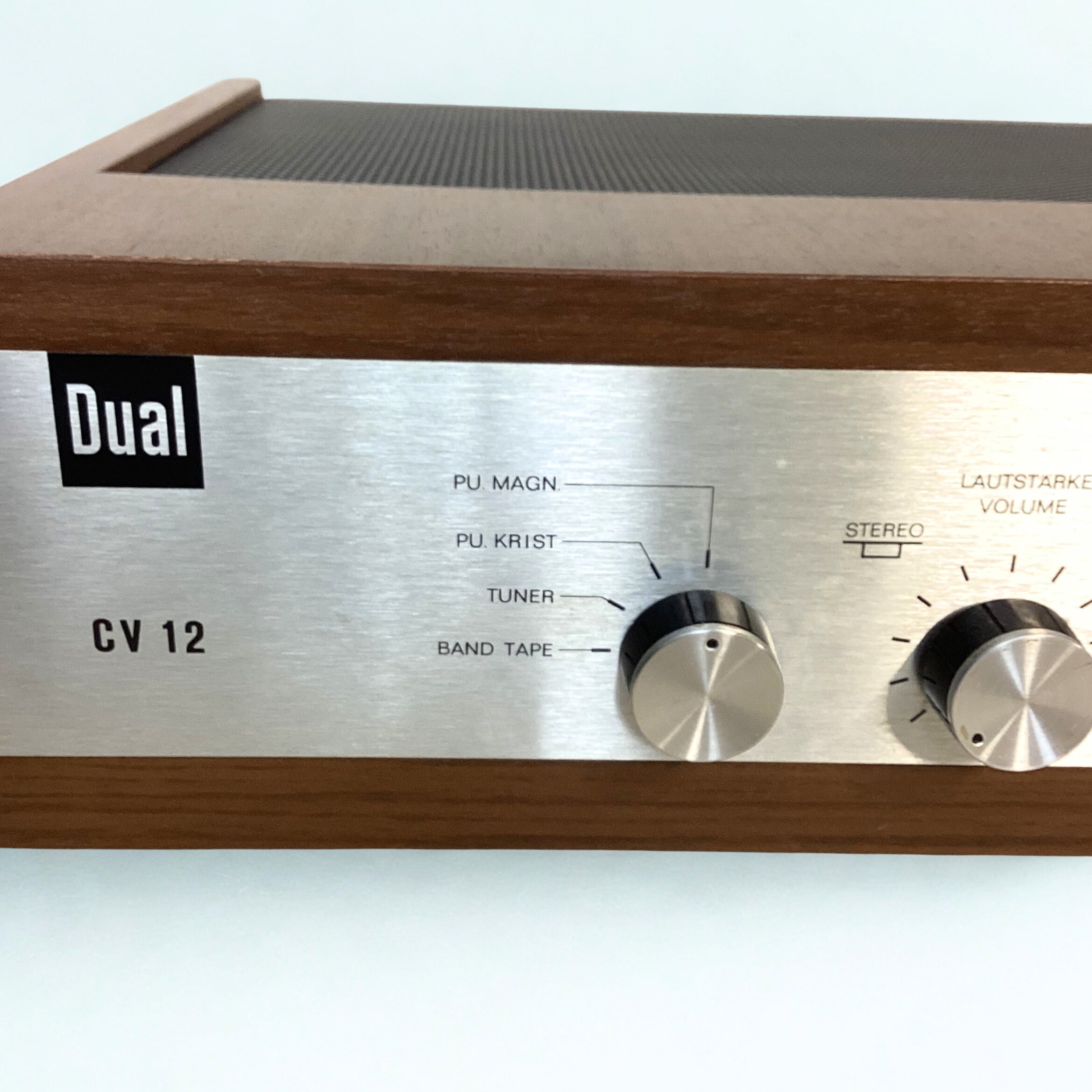 Amplificateur Dual CV 12