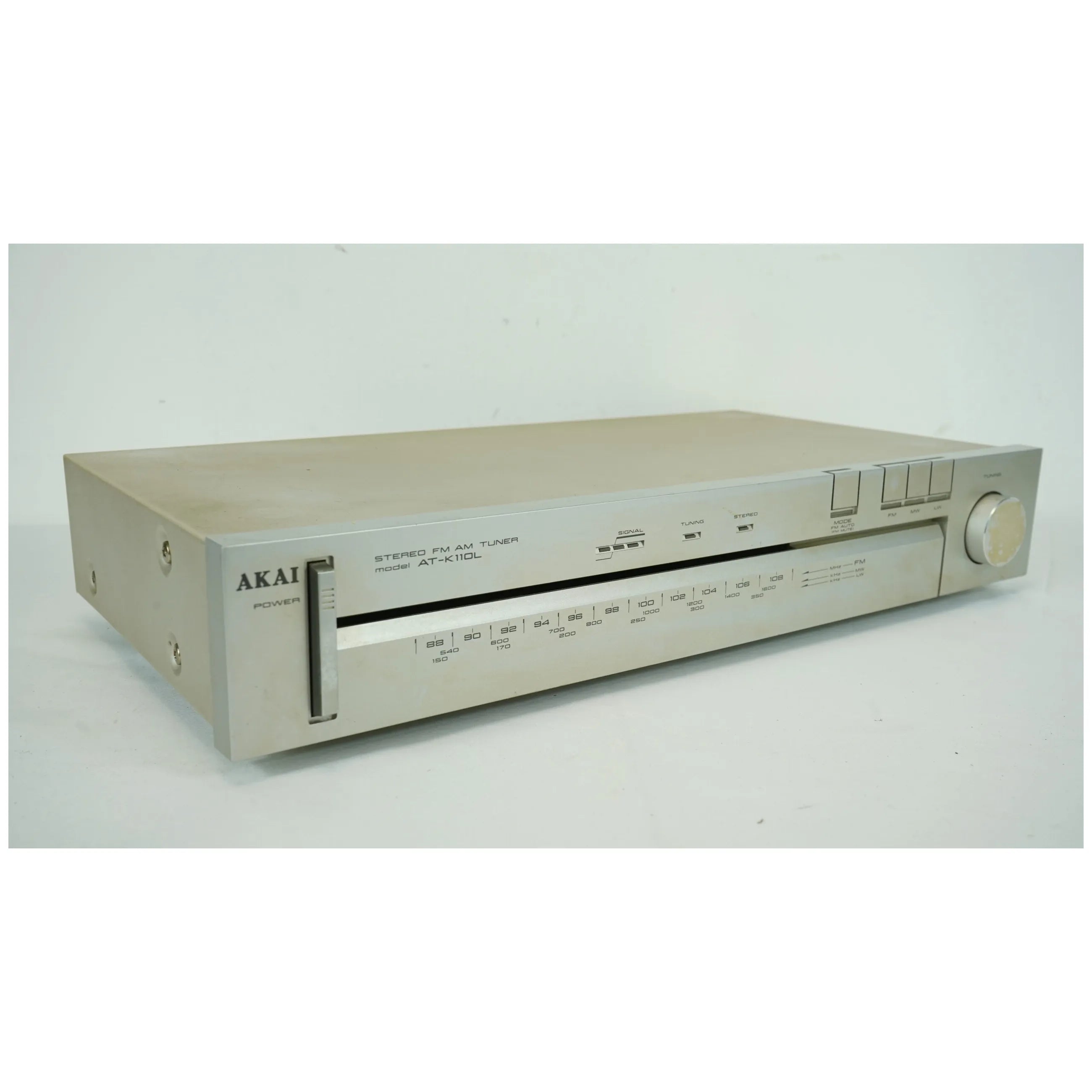 Tuner Akai AT‑K110L