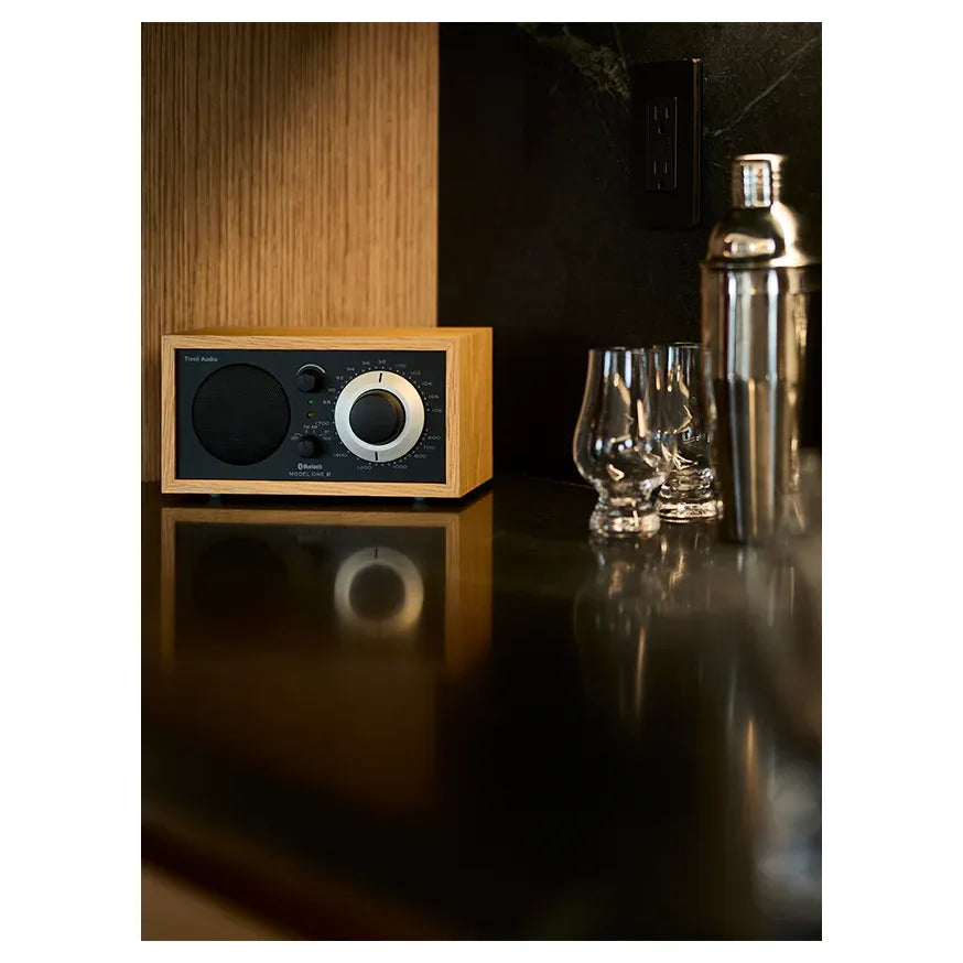 Radio Tivoli Audio Model One BT