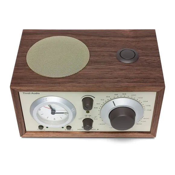 Radio Tivoli Audio Model Three BT