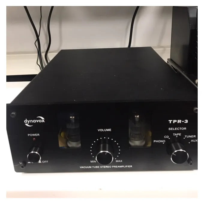 Amplificateur Dynavox AT-34 + Préamplificateur Dynavox TPR-3
