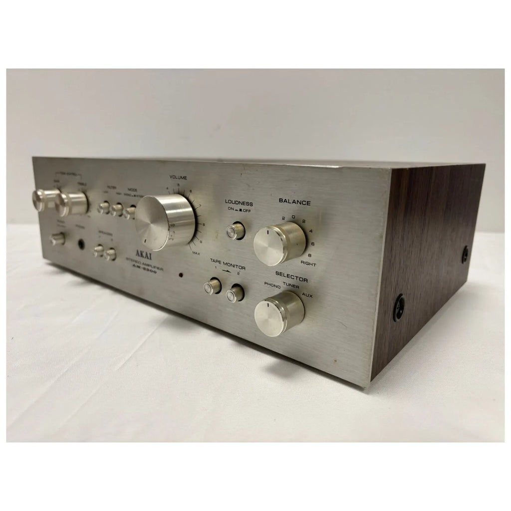 Amplificateur Akai AM-2200