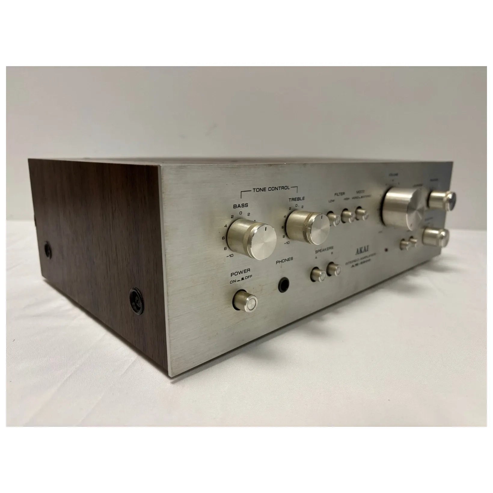 Amplificateur Akai AM-2200