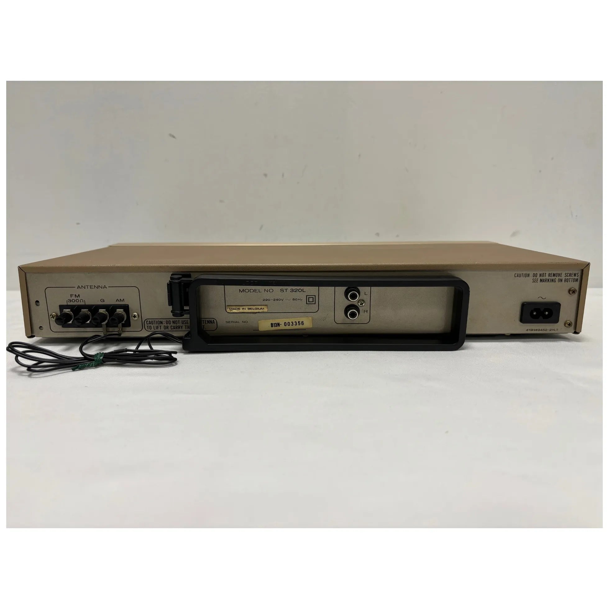 Tuner Marantz ST-320L