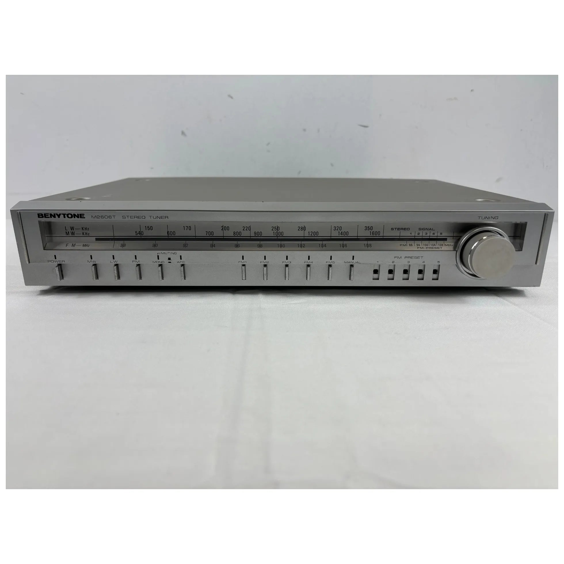 Tuner Benytone M2606T