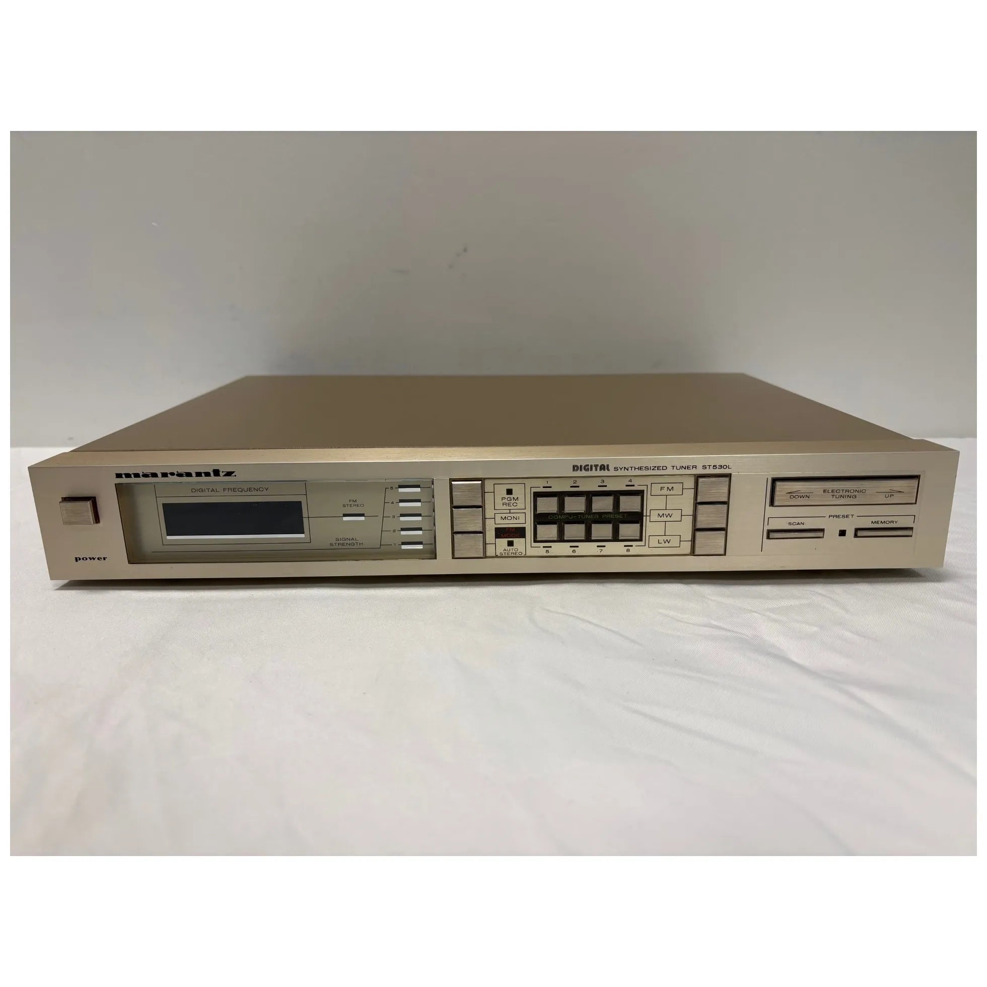 Tuner Marantz ST-530L