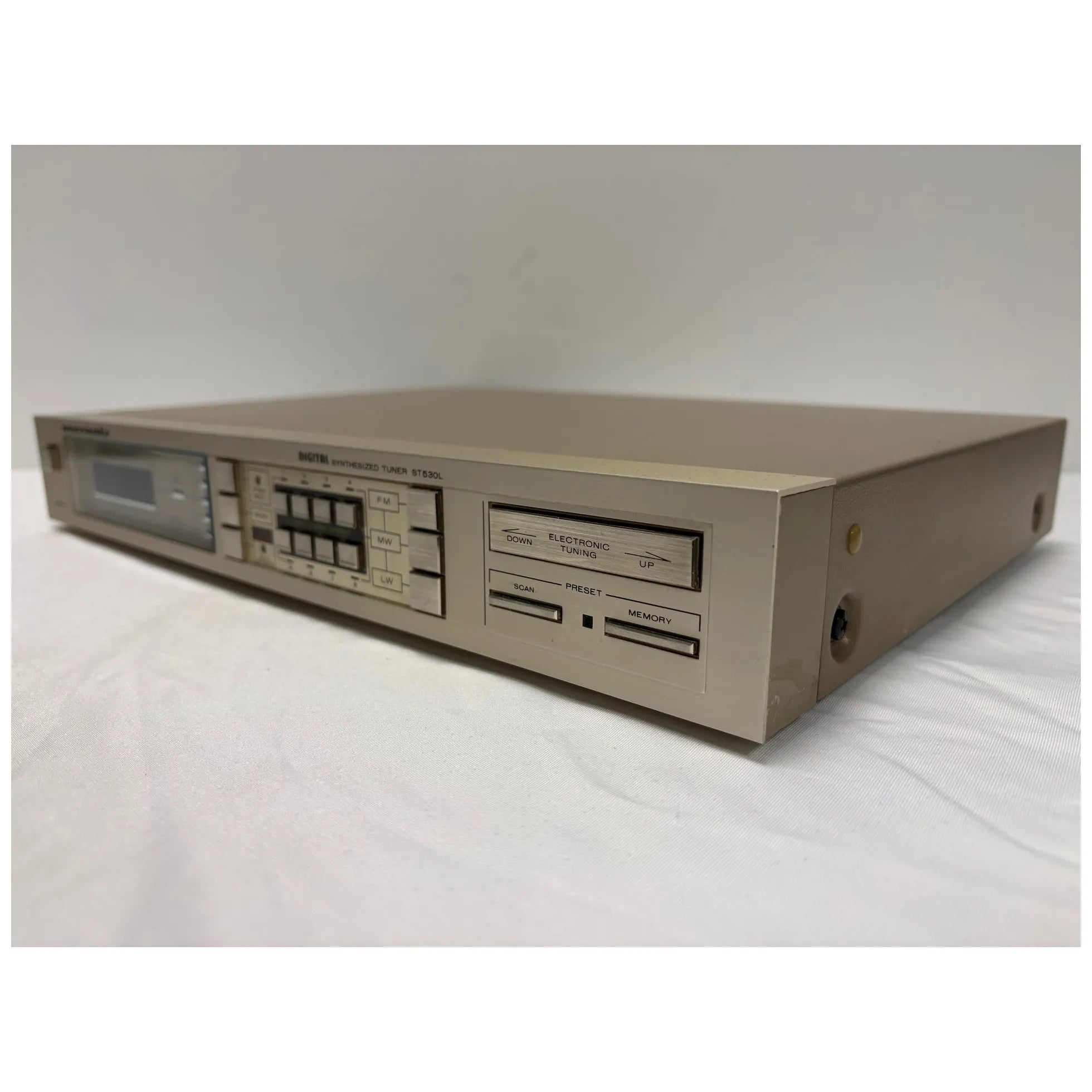Tuner Marantz ST-530L