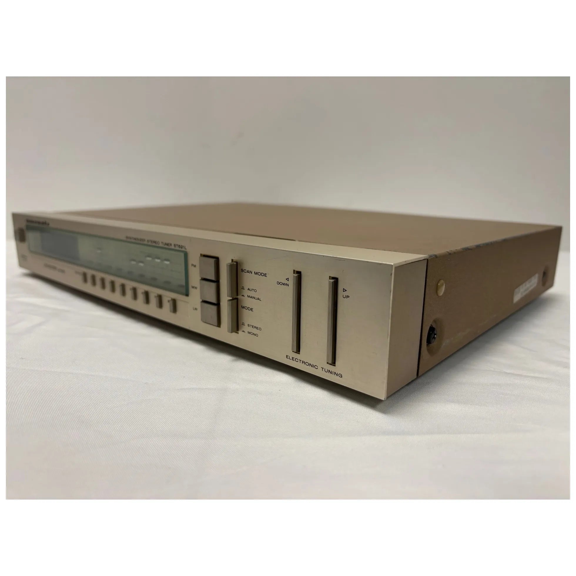 Tuner Marantz ST-521L