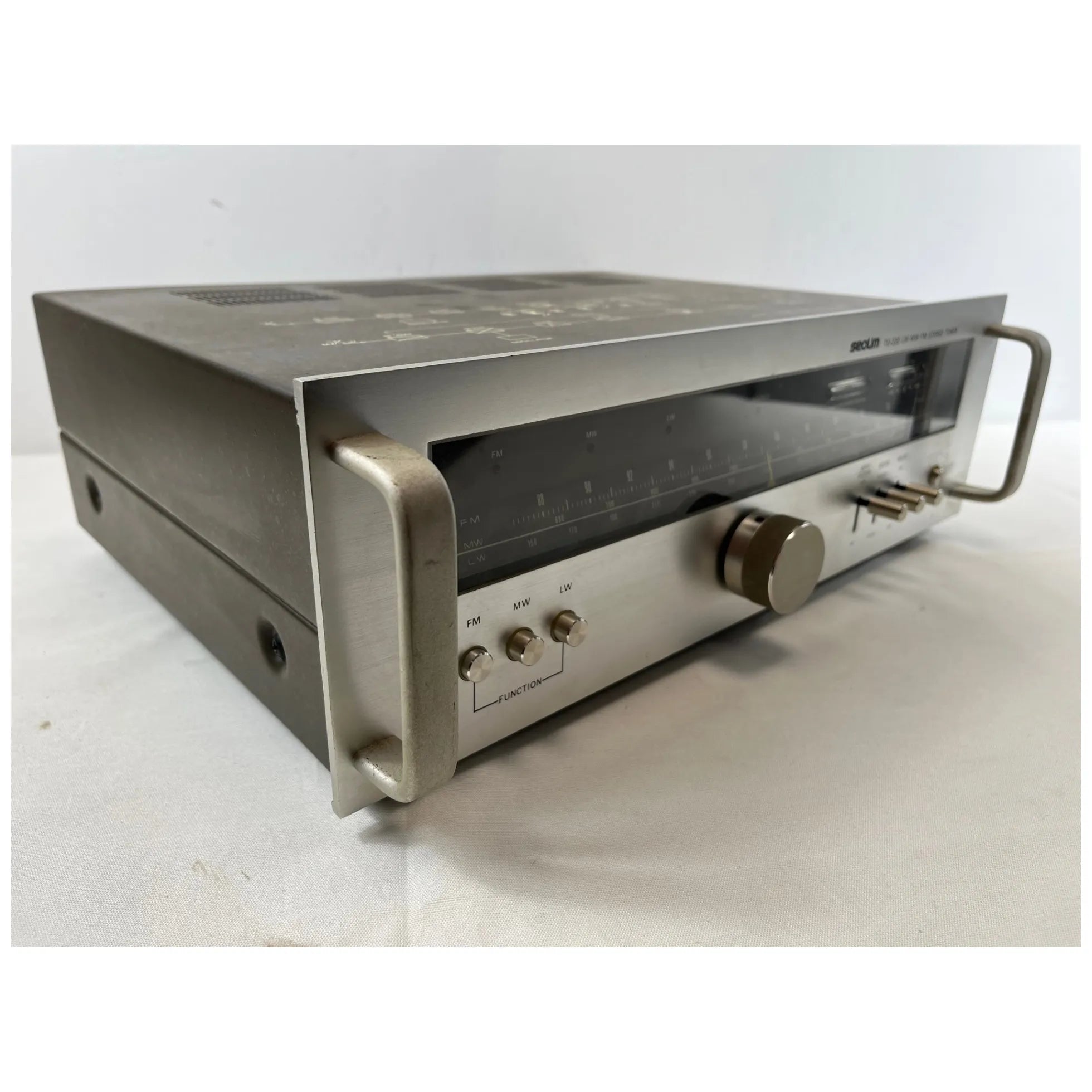 Tuner SeoUm TU‑220